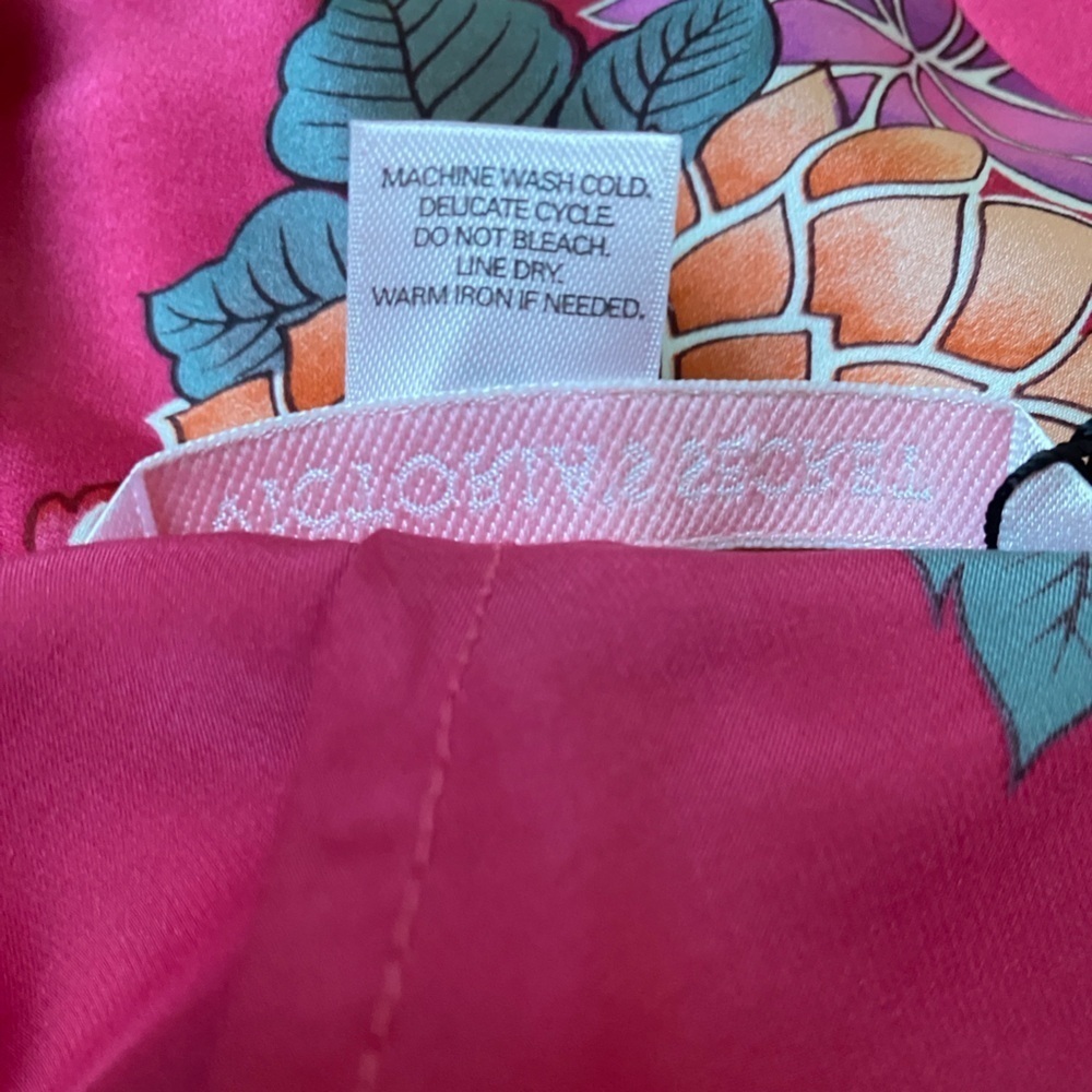 Victoria’s Secret NWT 100% Silk Y2K Gleam Floral Sleep Set | Tank & Shorts | M - Picture 9 of 12